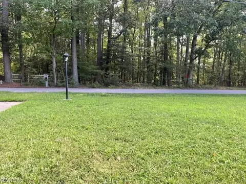 201 Cheadle Loop Rd, Seaford, VA 23696 photo 6