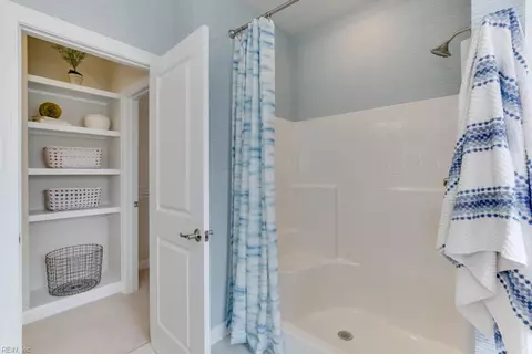 Bath - 5004 Cape May Loop, Chesapeake, VA 23321 photo 3 of 5