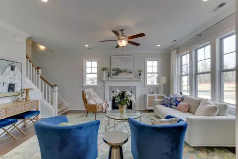 Living - 5004 Cape May Loop, Chesapeake, VA 23321 photo 1 of 2