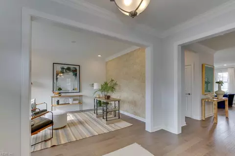 Entry Way - 5004 Cape May Loop, Chesapeake, VA 23321 photo 2 of 6