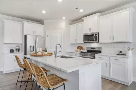 Kitchen - 305 Riverview Rd, Chesapeake, VA 23322 photo 2 of 4