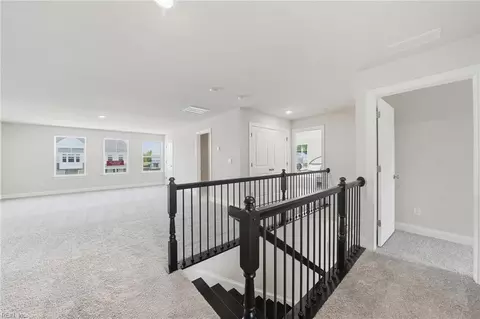 Entry Way - 305 Riverview Rd, Chesapeake, VA 23322 photo 5 of 7