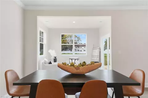 Dining - 305 Riverview Rd, Chesapeake, VA 23322 photo 1 of 1