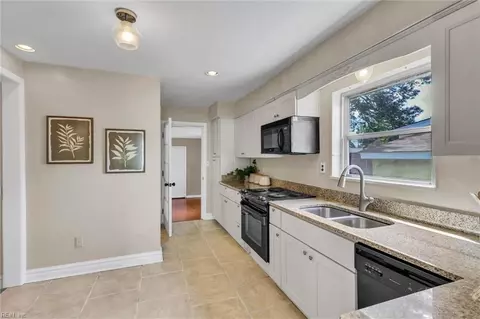 Kitchen - 916 Redstart Ave, Chesapeake, VA 23324 photo 1 of 2