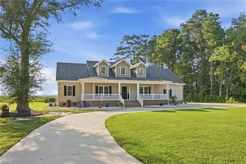 91 Small Dr, Elizabeth City, NC 27909