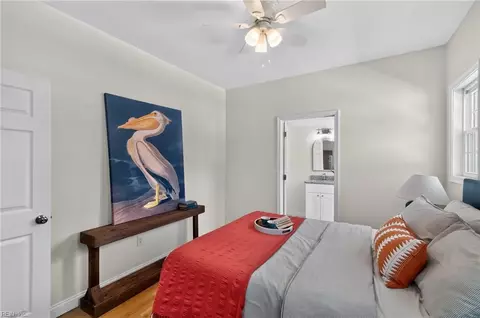 Bedroom - 515 Darnaby Ave, Hampton, VA 23661 photo 3 of 6