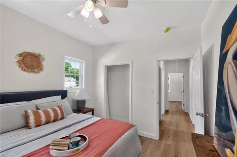 Bedroom - 515 Darnaby Ave, Hampton, VA 23661 photo 1 of 6