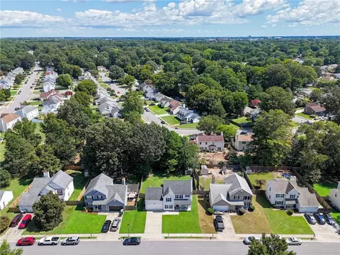 View/Area - 416 Cardiff St, Hampton, VA 23666 photo 4 of 6
