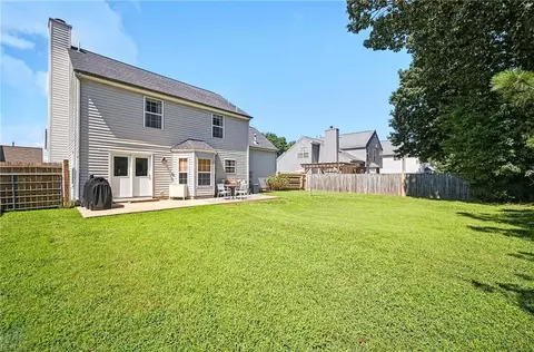 Exterior - 416 Cardiff St, Hampton, VA 23666 photo 6 of 7