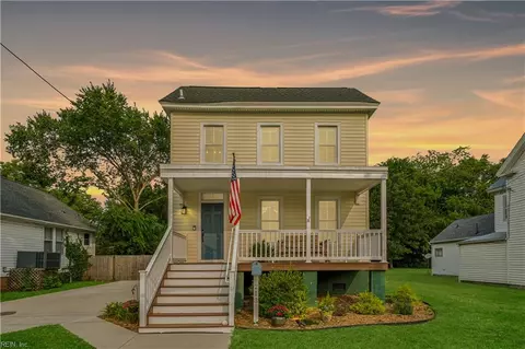 213 Beach Rd, Hampton, VA 23664