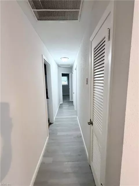 Entry Way - 2420 Juniper St, Norfolk, VA 23513 photo 1 of 1