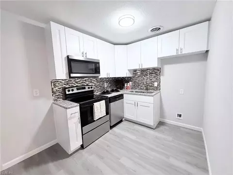 Kitchen - 2420 Juniper St, Norfolk, VA 23513 photo 2 of 5