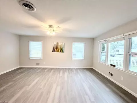 Living - 2420 Juniper St, Norfolk, VA 23513 photo 3 of 5