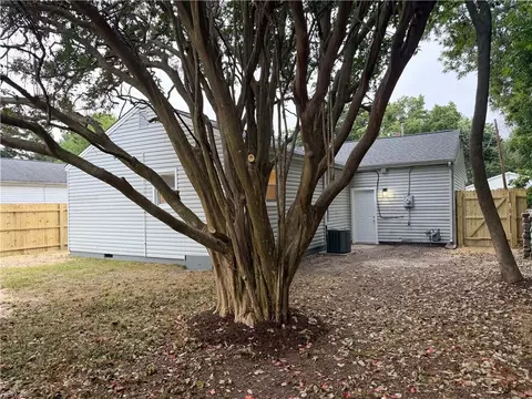 Exterior - 2420 Juniper St, Norfolk, VA 23513 photo 6 of 7