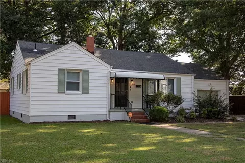 22 Rex Ave, Portsmouth, VA 23702