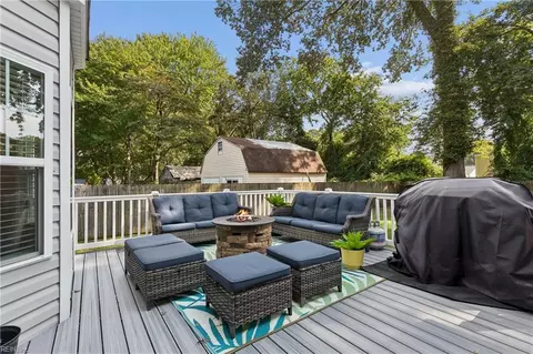 Exterior - 200 Lexington St, Hampton, VA 23669 photo 2 of 7