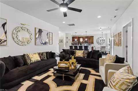Living - 200 Lexington St, Hampton, VA 23669 photo 2 of 2