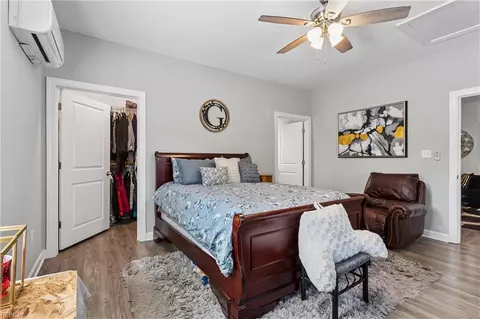 Bedroom - 200 Lexington St, Hampton, VA 23669 photo 2 of 8