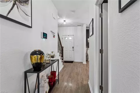 Entry Way - 200 Lexington St, Hampton, VA 23669 photo 2 of 3