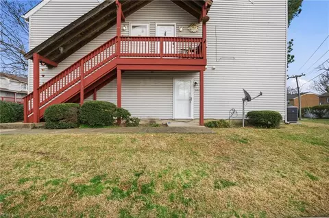 500 Barberton Dr #201, Virginia Beach, VA 23451