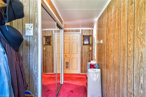 Entry Way - 1923 Mcculluch Rd, Hampton, VA 23663 photo 1 of 4