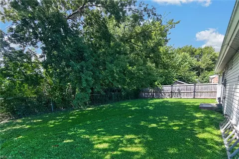Exterior - 1923 Mcculluch Rd, Hampton, VA 23663 photo 6 of 6
