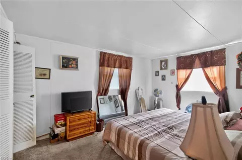Bedroom - 1923 Mcculluch Rd, Hampton, VA 23663 photo 1 of 7