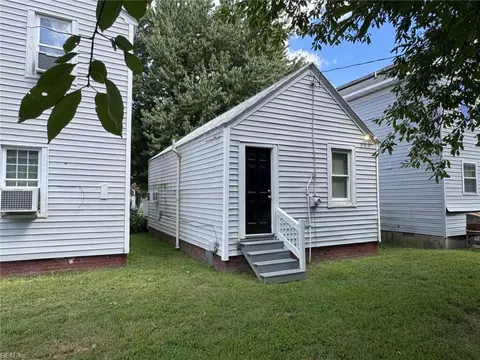 Exterior - 411 Lee St, Hampton, VA 23669 photo 9 of 9