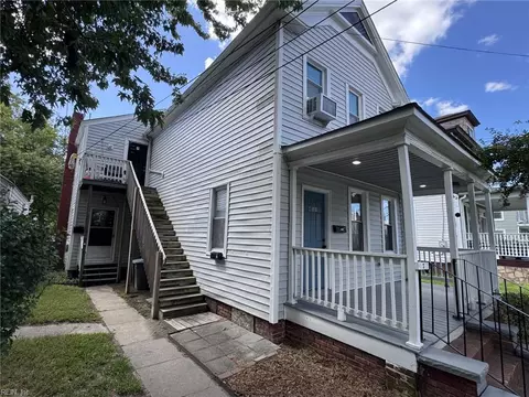 Exterior - 411 Lee St, Hampton, VA 23669 photo 2 of 9