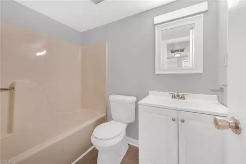 Bath - 102 Lantana Ln #8, Hampton, VA 23669 photo 1 of 2