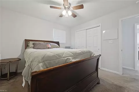 Bedroom - 110 Bayhaven Dr, Hampton, VA 23666 photo 4 of 4