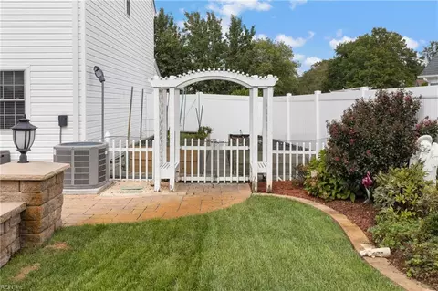 Exterior - 2608 Level Loop Rd, Virginia Beach, VA 23456 photo 10 of 17