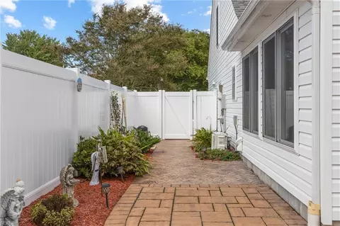 Exterior - 2608 Level Loop Rd, Virginia Beach, VA 23456 photo 11 of 17