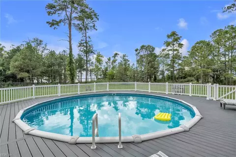 Exterior - 1700 Dandy Loop Rd, Yorktown, VA 23692 photo 3 of 5