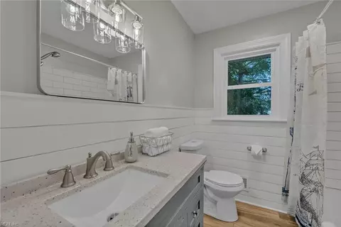 Bath - 4216 Genoa Cres, Chesapeake, VA 23321 photo 2 of 3