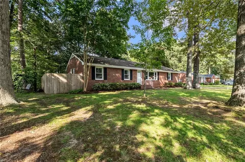 Exterior - 4216 Genoa Cres, Chesapeake, VA 23321 photo 2 of 9