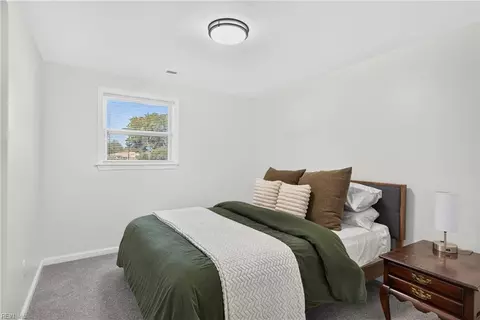Bedroom - 1936 Beall Dr, Hampton, VA 23663 photo 1 of 5