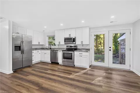 Kitchen - 1936 Beall Dr, Hampton, VA 23663 photo 1 of 2