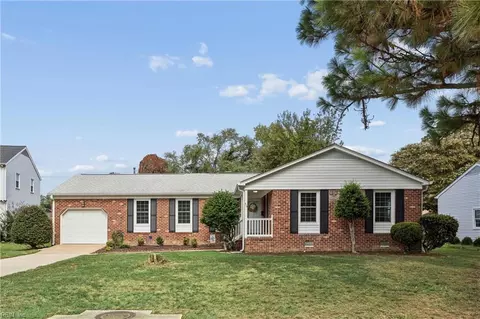 476 Dunmore Dr, Newport News, VA 23602