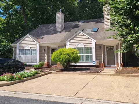 Exterior - 14 Treebark Pl, Hampton, VA 23666 photo 2 of 5