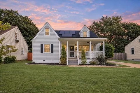3512 S Warwick Cir, Norfolk, VA 23513