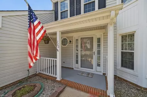 Exterior - 220 Dunn Cir, Hampton, VA 23666 photo 5 of 8