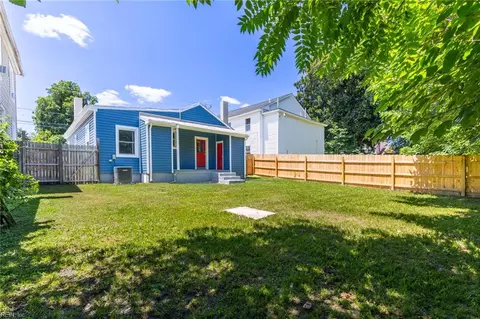 Exterior - 146 Pine St, Suffolk, VA 23434 photo 4 of 6