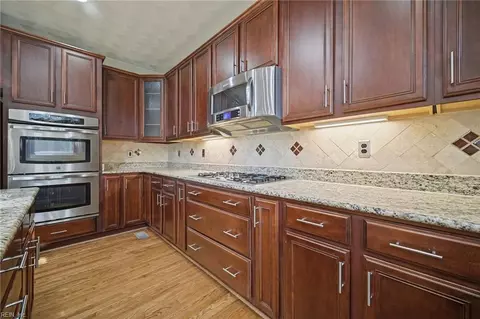 Kitchen - 237 Castleberry Dr, Chesapeake, VA 23322 photo 2 of 2