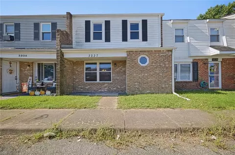3237 Manor Glenn Ct, Virginia Beach, VA 23453