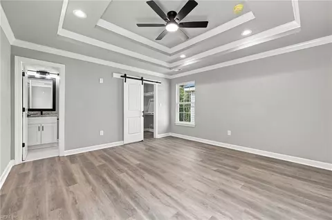 Entry Way - 213 Claremont Ave, Hampton, VA 23661 photo 7 of 7