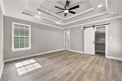Entry Way - 213 Claremont Ave, Hampton, VA 23661 photo 5 of 7