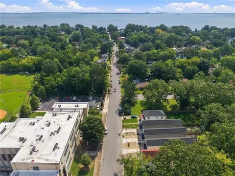 View/Area - 211 Claremont Ave, Hampton, VA 23661 photo 2 of 5