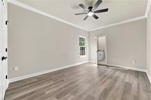 Bedroom - 211 Claremont Ave, Hampton, VA 23661 photo 4 of 5