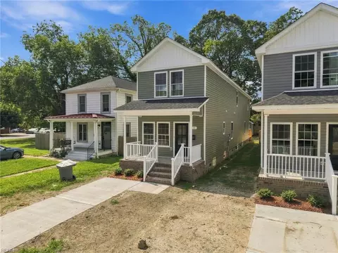 Exterior - 211 Claremont Ave, Hampton, VA 23661 photo 4 of 10